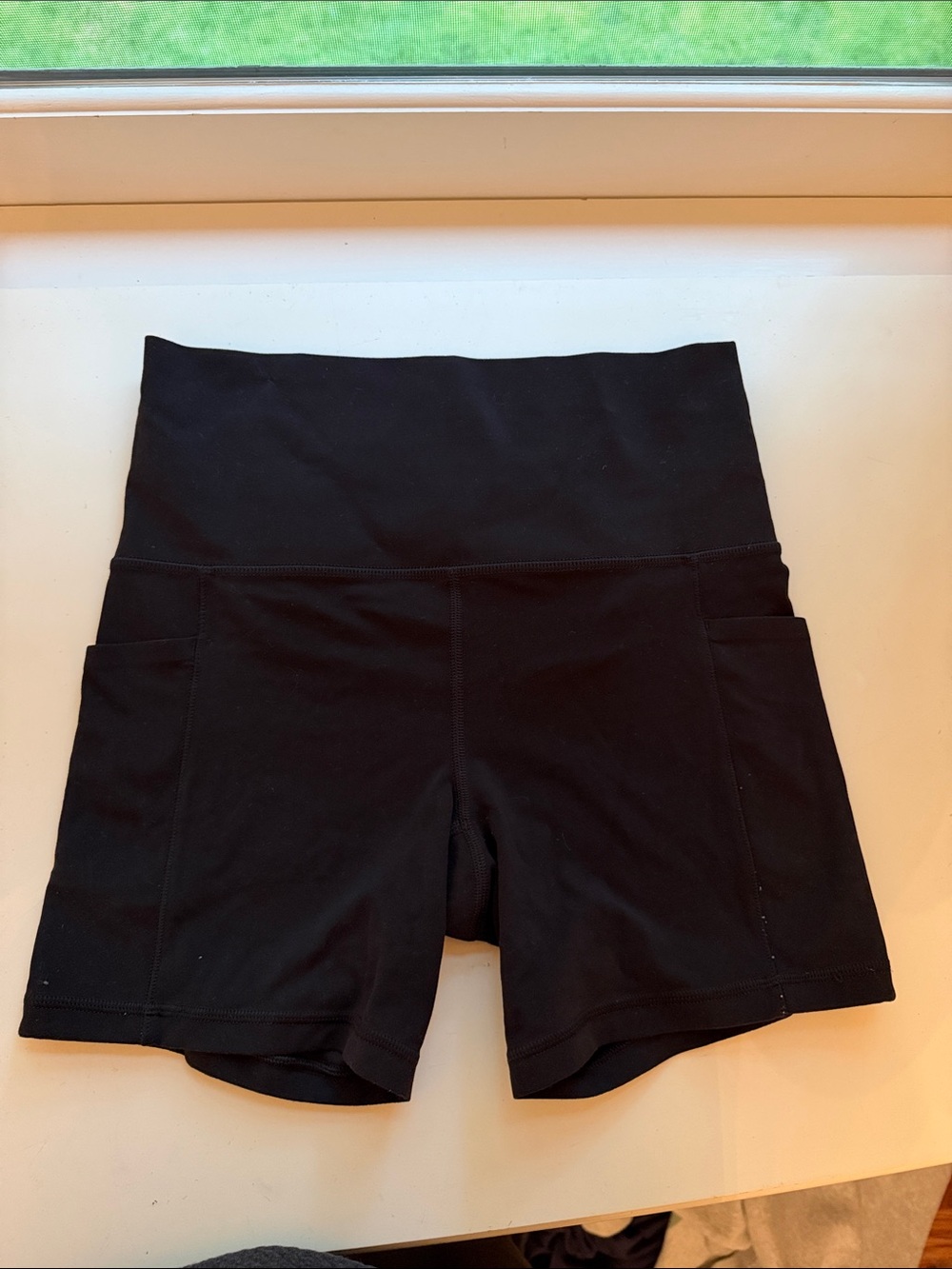 Athleta High-Waist Black Women’s Active Shorts with Side Pockets